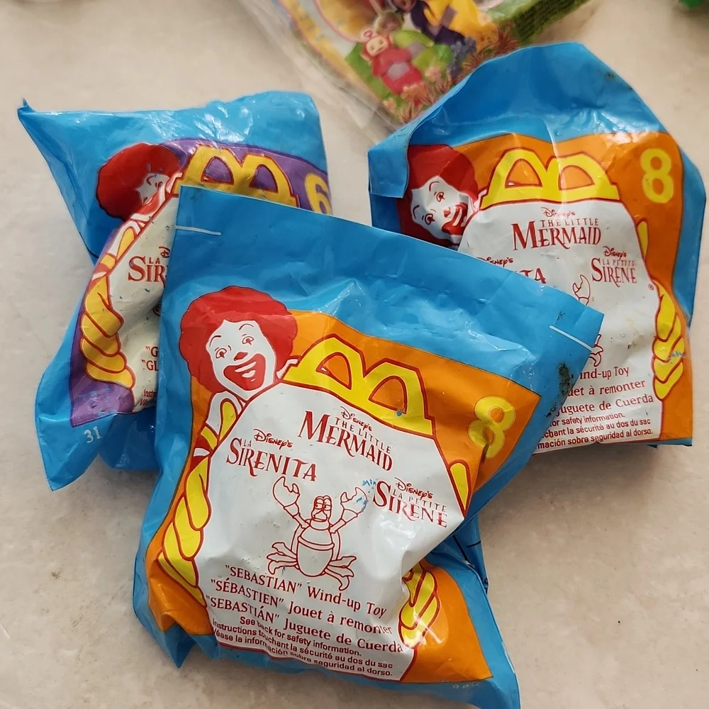 Vtg 32 Happy Meal Toys Late 1990s McDonald's Burger King Taco Bell Chick-fil-A - Picture 4 of 9